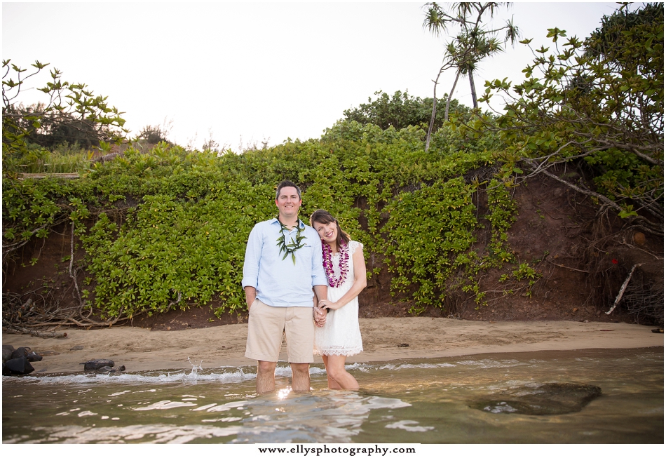 Anniversary photos and vow renewal in Princeville, Kauai - Hawaii